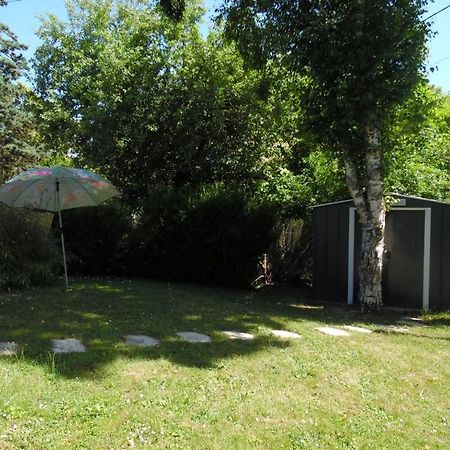 Le Clos Des Tuileries Montholon Exteriör bild